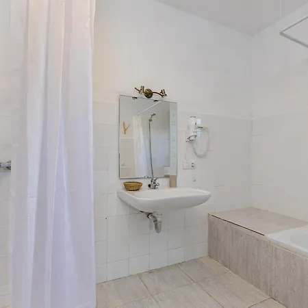 El Limonar 3, Yourhouse Apartment *